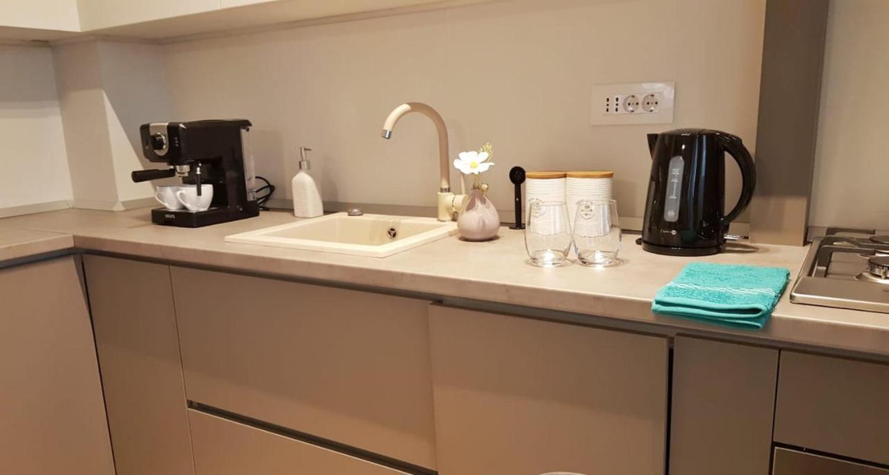 Elias Central Apartment - 2 Bedrooms & Free Parking Oradea Exteriör bild